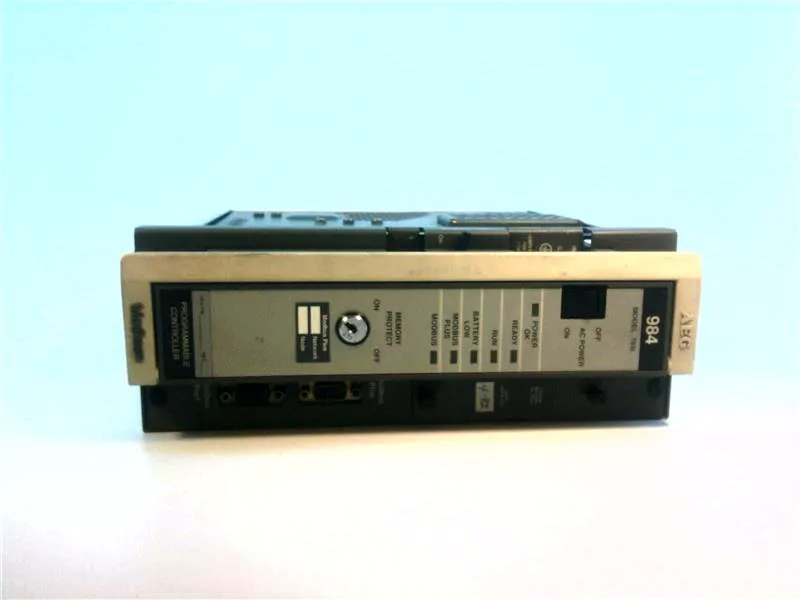 PC-L984-785 PLC-module/rek van MODICON