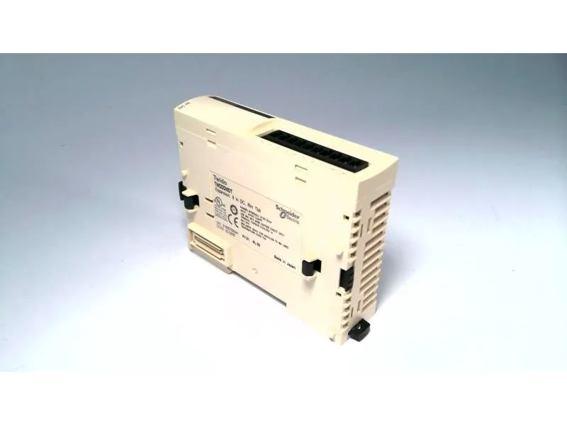 TWD-AMI8HT 一體式 PLC by MODICON