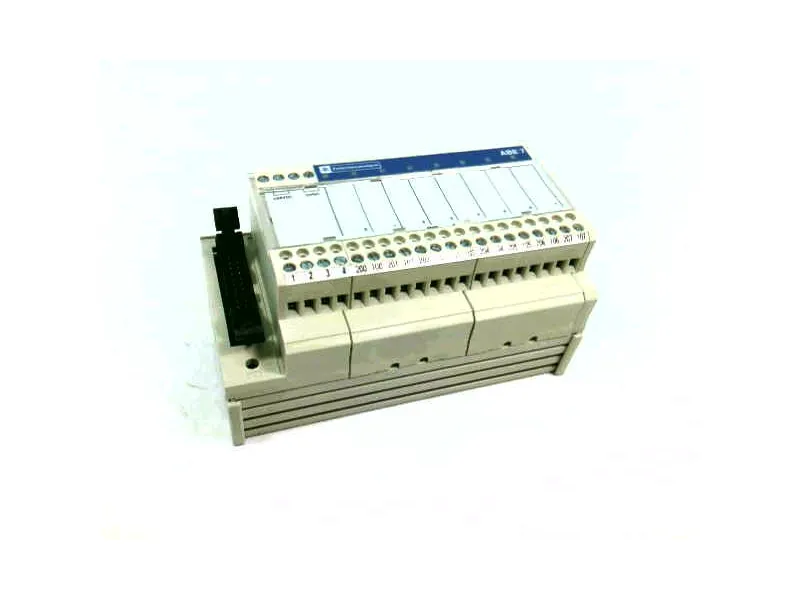 ABE7R08S210 VDC Logic I/O-module van TELEMECANIQUE