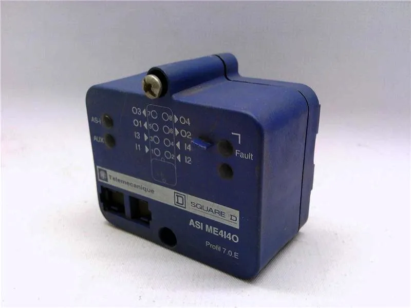 ASI-ME-4I4O VDC 邏輯 I/O 大腦/介面 by TELEMECANIQUE