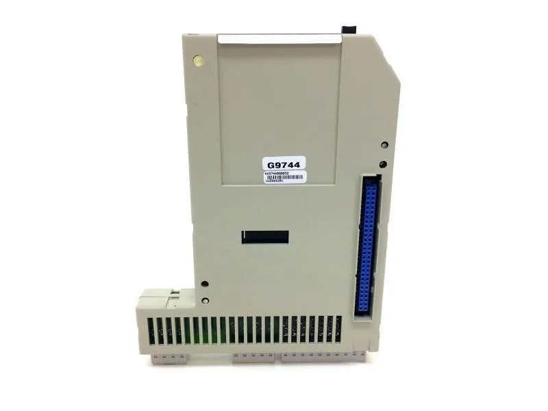 TELEMECANIQUE 的 VW3-A66201 PLC 模組/機架