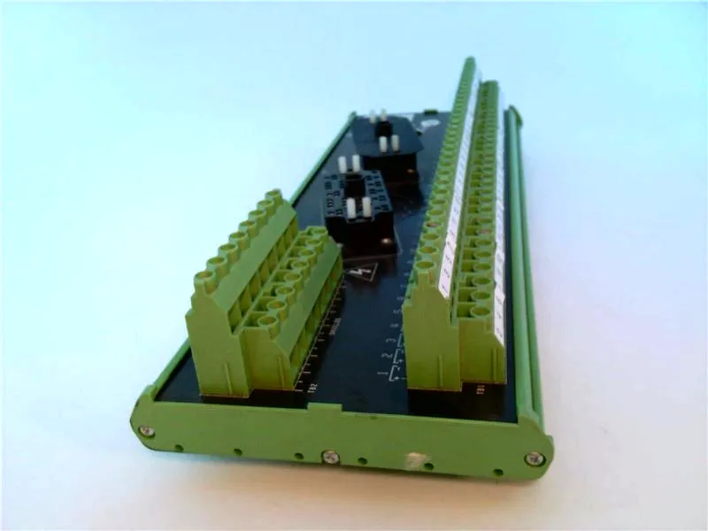 16169-1 PLC模組/機架 由 MOORE PRODUCTS