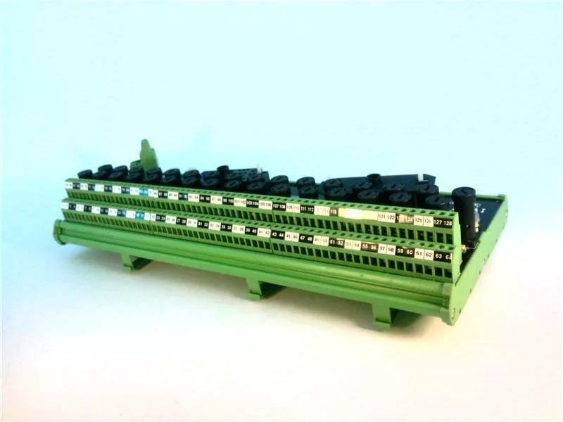 16428-1-04 PLC-module/rek door MOORE PRODUCTS