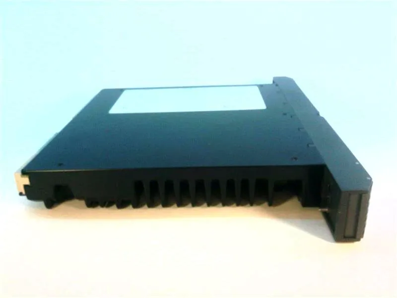 39SAIAAN PLC-module/rek door MOORE PRODUCTS