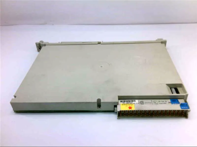 6ES5430-4UA12 Módulo/Rack PLC da SIEMENS