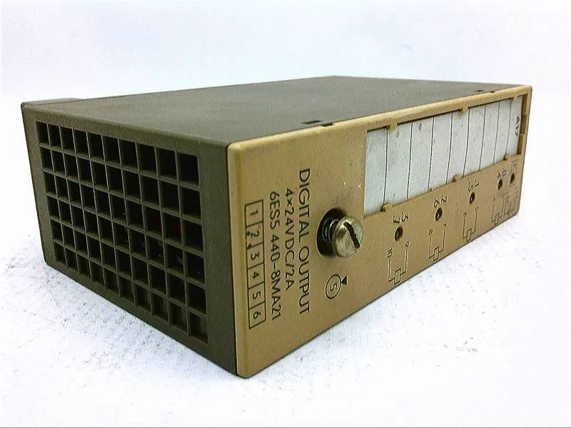 6ES5440-8MA21 Módulo/Rack PLC da SIEMENS