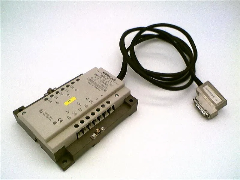6ES5777-0BC01 Módulo/Bastidor PLC da SIEMENS