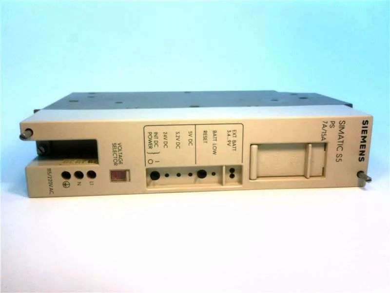6ES5951-7LD11 Módulo/Rack PLC da SIEMENS