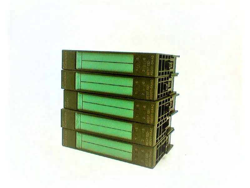 6ES7132-4BD01-0AA0 Módulo/Rack PLC da SIEMENS