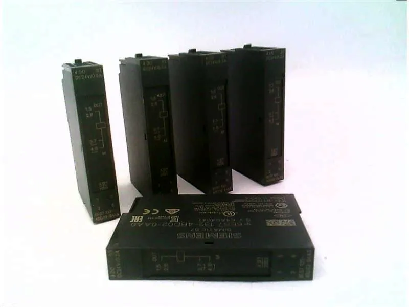 6ES7132-4BD02-0AA0 Módulo/Rack PLC da SIEMENS