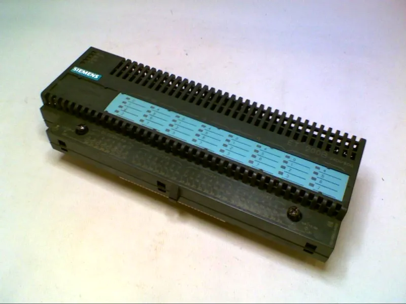 6ES7133-0BN01-0XB0 Module/Châssis API par SIEMENS