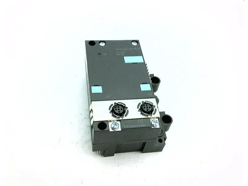6ES7145-1FB31-0XB0 Module/Châssis API par SIEMENS
