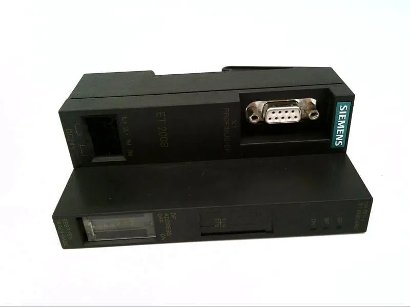 6ES7151-1AA04-0AB0 Module/Châssis API par SIEMENS