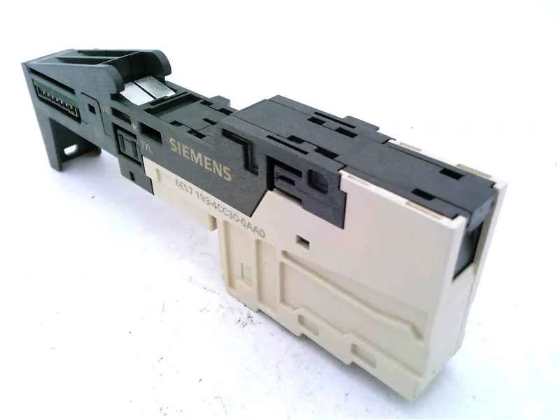 6ES7193-4CC30-0AA0 Módulo/Rack PLC da SIEMENS