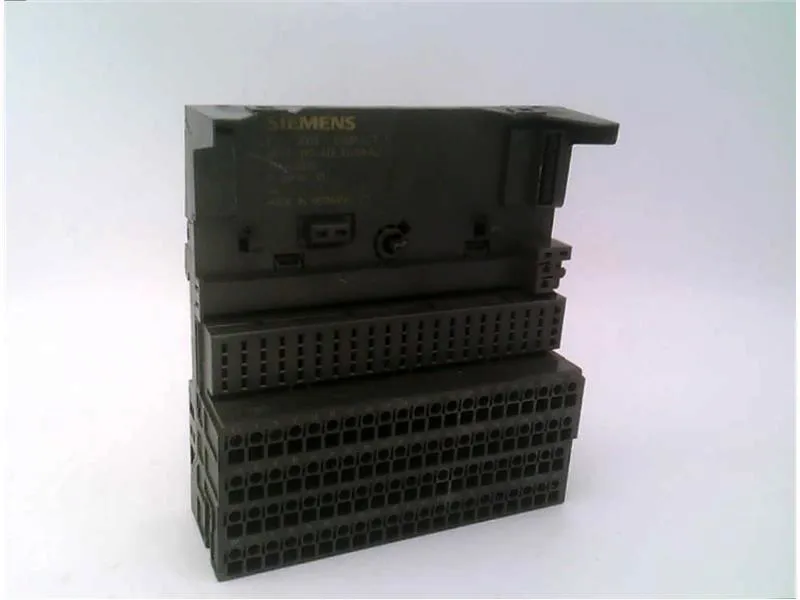 6ES7193-4DL10-0AA0 Module/Châssis API par SIEMENS