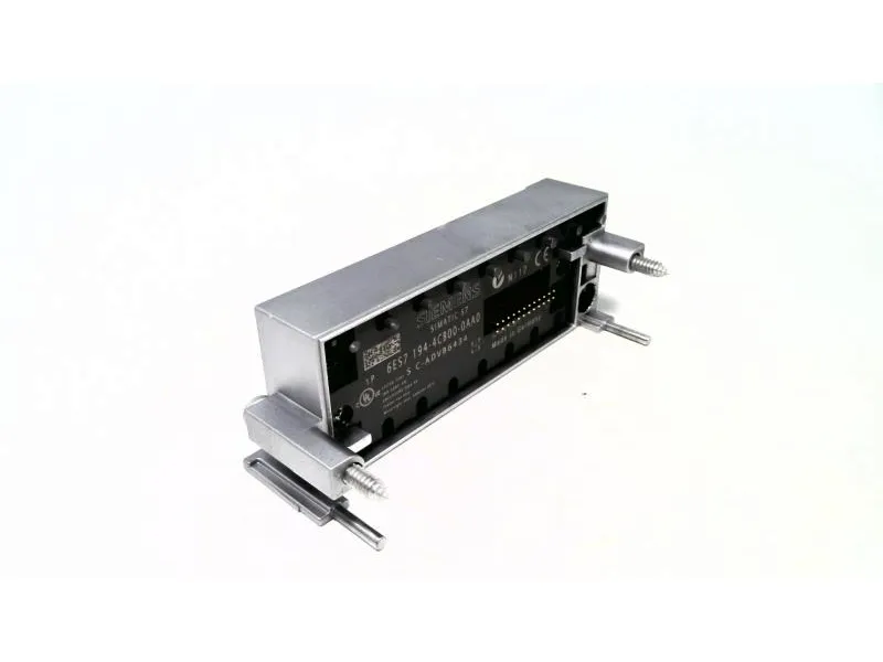 6ES7194-4CB00-0AA0 Module/Châssis API par SIEMENS