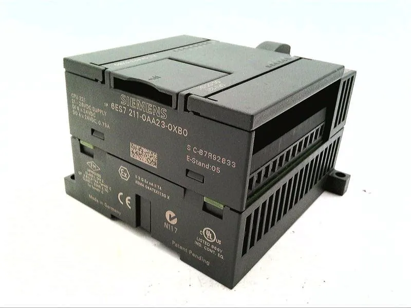 6ES7211-0AA23-0XB0 API compact par SIEMENS