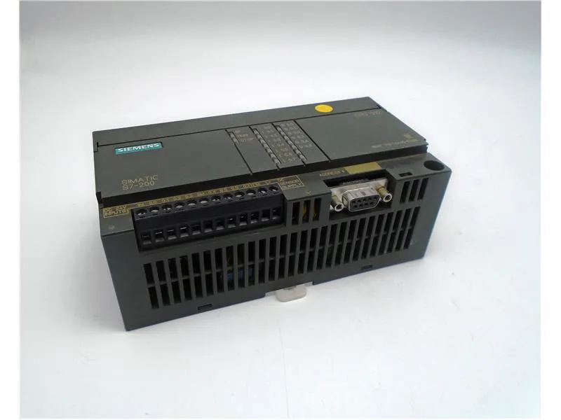 6ES7212-1AA00-0XB0 API compact par SIEMENS
