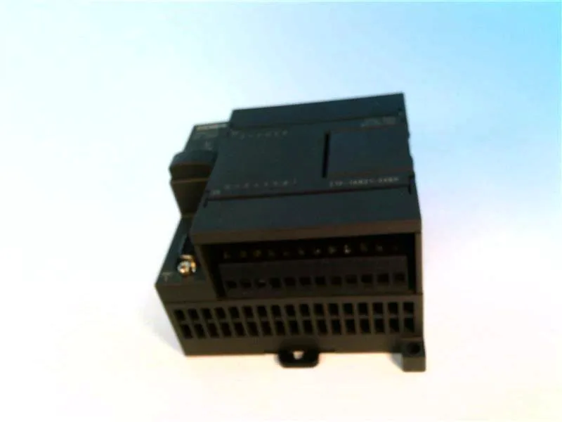 6ES7212-1AB21-0XB0 API compact par SIEMENS