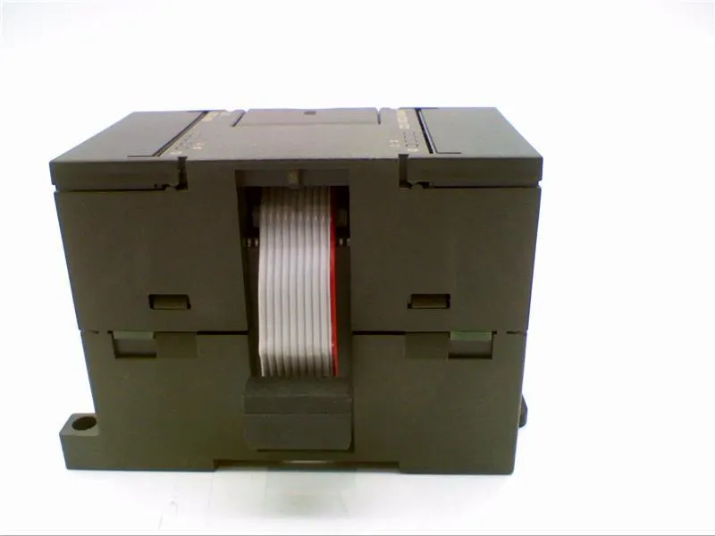6ES7222-1BD22-0XA0 Automate compact par SIEMENS