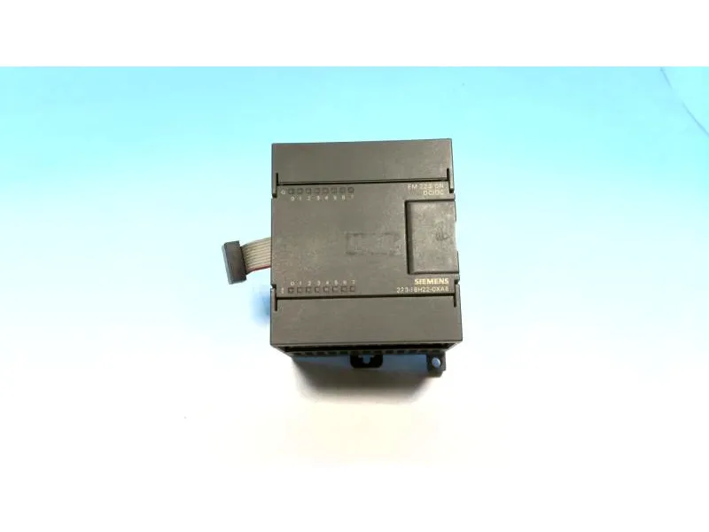 6ES7223-1BH22-0XA8 Module/Châssis API par SIEMENS