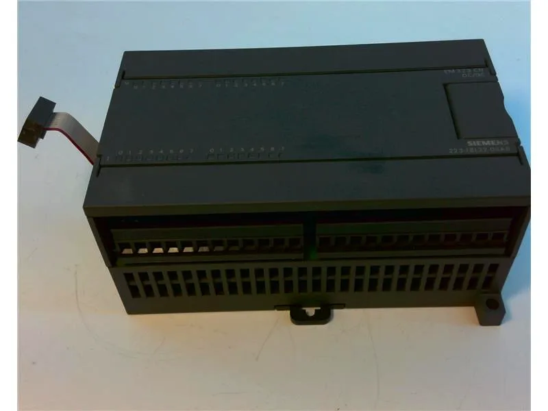 6ES7223-1BL22-0XA8 Module/Châssis API par SIEMENS