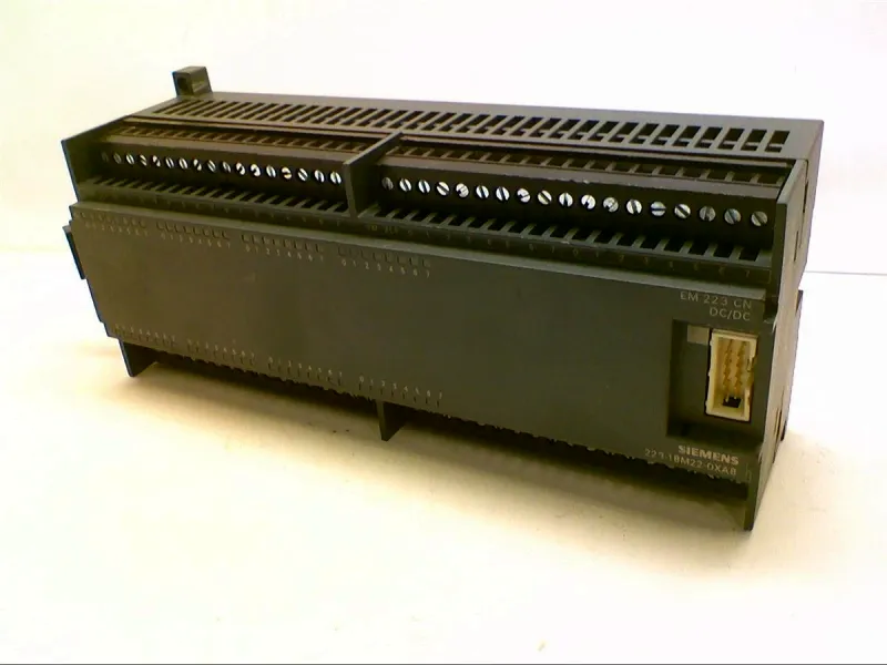 6ES7223-1BM22-0XA8 Module/Châssis API par SIEMENS