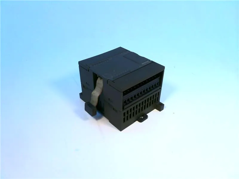6ES7223-1PH22-0XA8 Module/Châssis API par SIEMENS