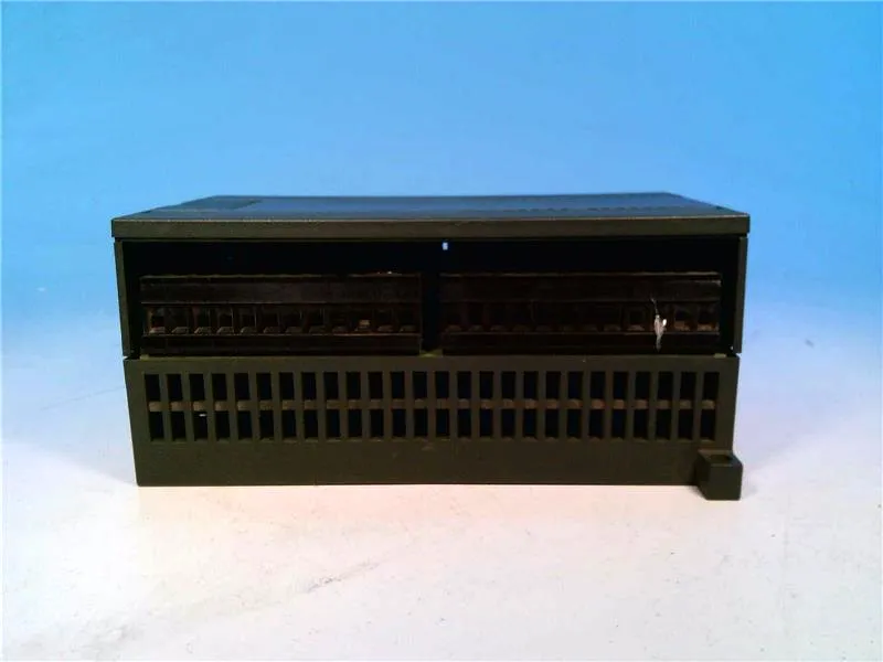 6ES7223-1PL22-0XA8 Module/Châssis API par SIEMENS