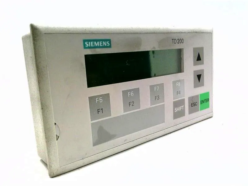6ES7272-0AA20-0YA0 Terminal de programmation API par SIEMENS