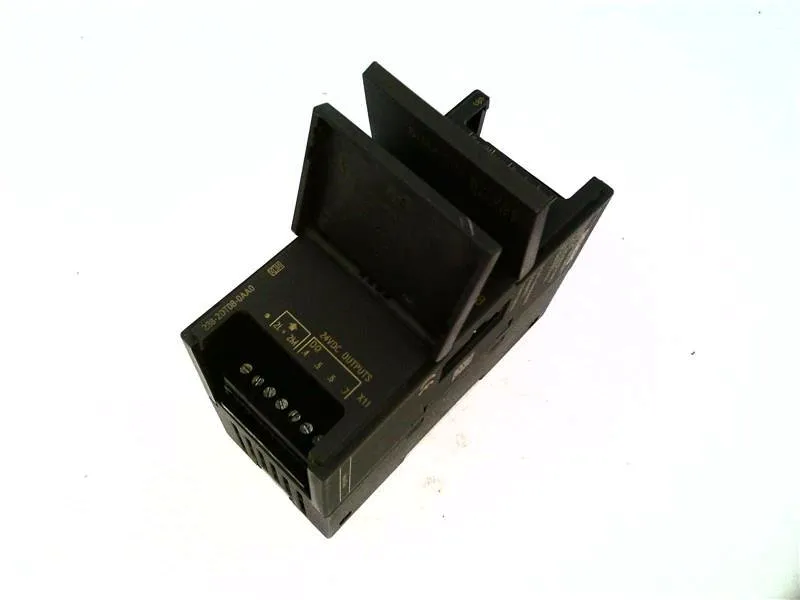 6ES7288-2DT08-0AA0 Module/Châssis API par SIEMENS
