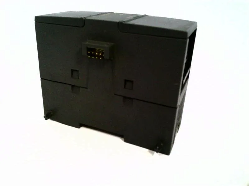 6ES7288-2DT08-0AA0 Module/Châssis API par SIEMENS