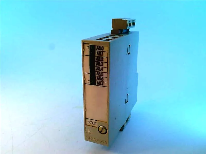 6FC5111-0CA03-0AA1 Module/Châssis API par SIEMENS