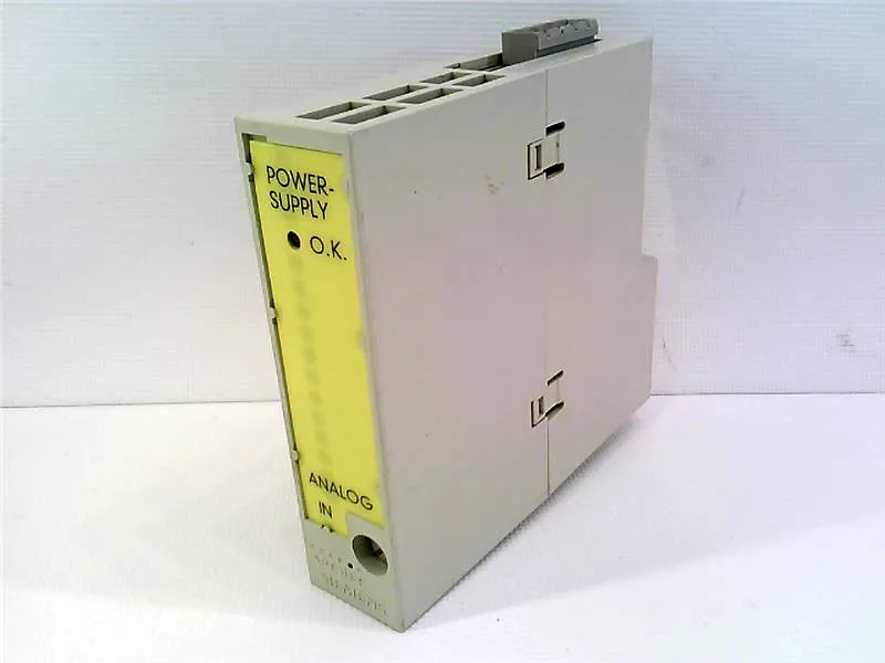 6FC5111-0CA04-0AA0 Module/Châssis API par SIEMENS