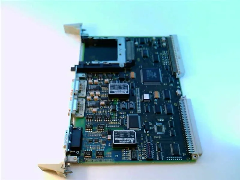 6FC5112-0DA01-0AA1 Carte PC API/Carte d'extension par SIEMENS