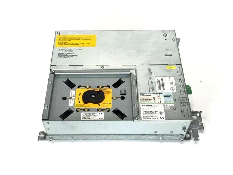 6FC5210-0DF33-2AA0 Ordinateur industriel par SIEMENS
