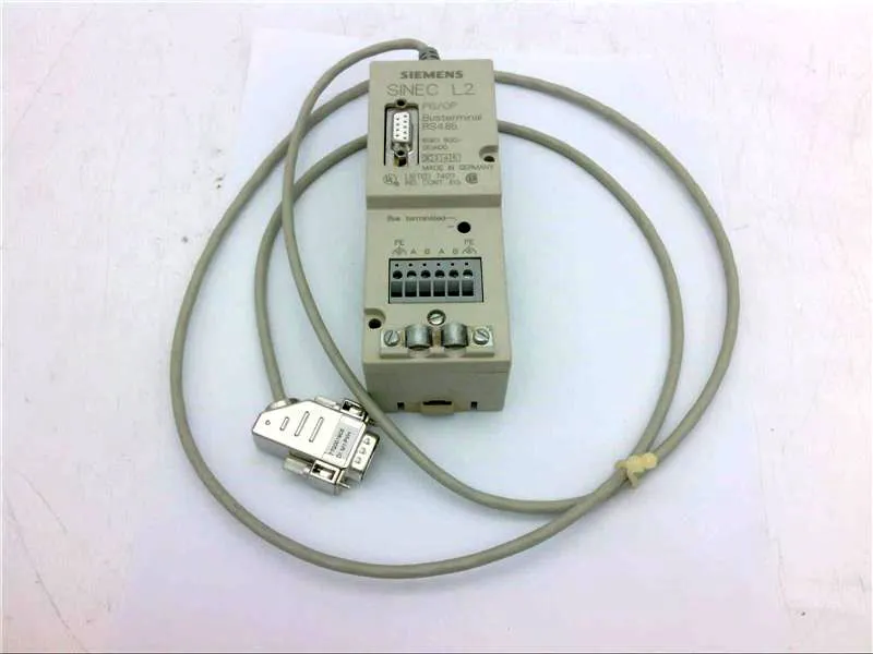 6GK15000DA00 Batterie/Câble/Accessoire API par SIEMENS