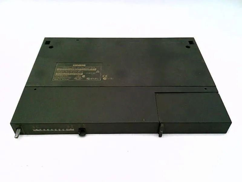 6GK7443-5FX01-0XE0 Module/Châssis API par SIEMENS