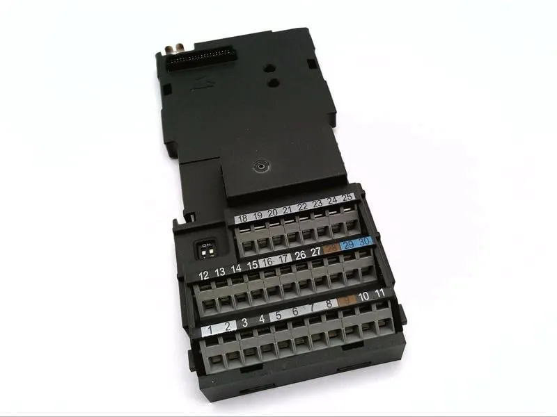 6SE6400-7AA00-0BA0 Module d'E/S logique VDC par SIEMENS