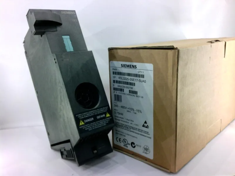 6SL3225-0SE17-5UA0 Module/Châssis API par SIEMENS