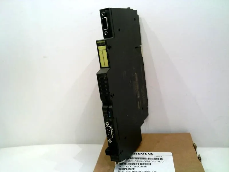 6SL3244-0SA01-1AA1 Module/Châssis API par SIEMENS