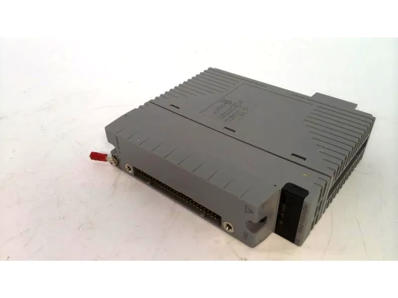 ADV151-P03 PLC模組/機架 由 YOKOGAWA