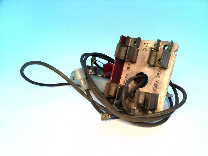 705330-31R PC板 PLC/附加板 - ABB - BALDOR RELIANCE