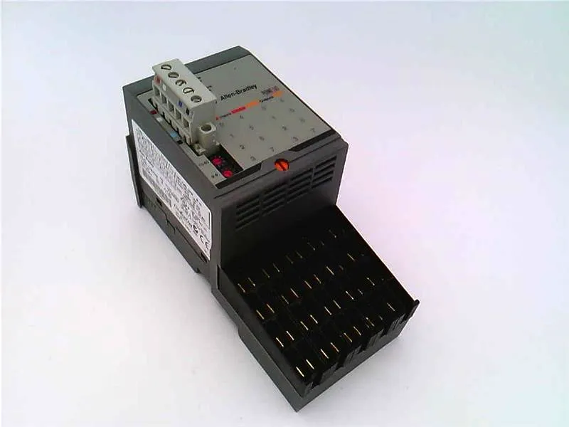 1734D-IA8XOA8 PLCモジュール/ラック by ALLEN BRADLEY