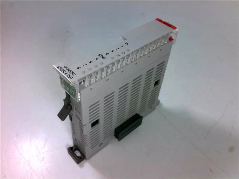 P1-08TD2 VDC邏輯I/O模組 by AUTOMATION DIRECT