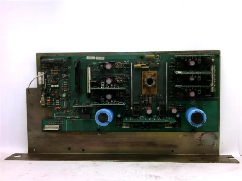 M003106777 PC板PLC/擴充板 由 ALLEN BRADLEY 製造