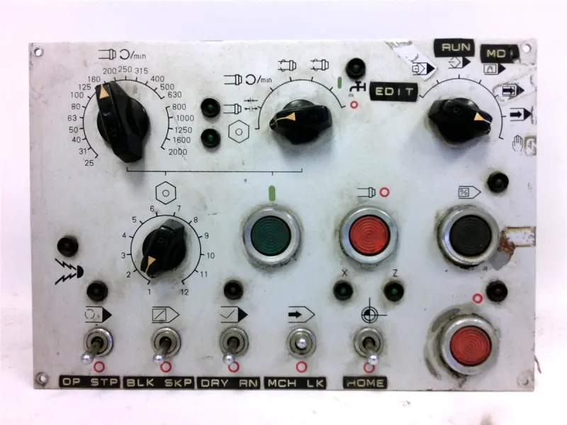 A02B-0030-C513 PLC模組/機架 由 FANUC 製造