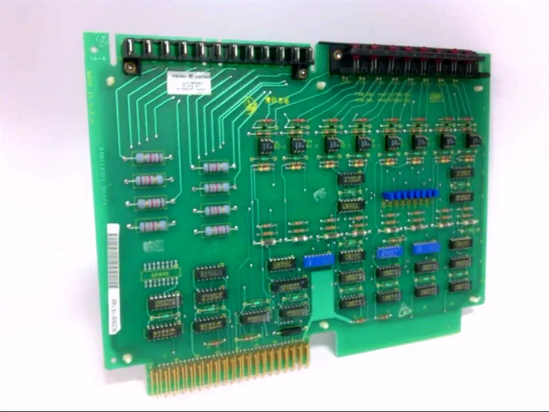IC600YB808 PC板PLC/擴充板 由 GE FANUC 製造