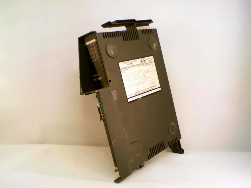 502-04011-11R7 VDC邏輯I/O模組 由 GIDDINGS & LEWIS MACHINE TOOLS 製造