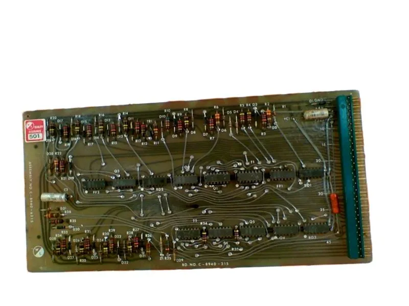 C-8940-6215 PC板PLC/擴充板 由 WARNER & SWASEY 製造